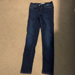 Some cute skinny jeans